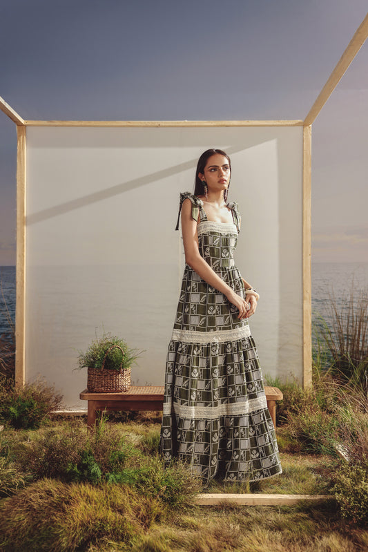 AURA MAXI